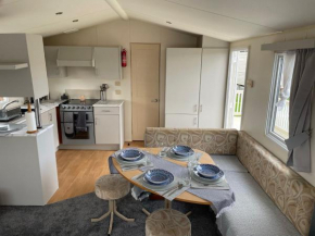 Whitstable 2 bed Fully Fitted Seaside Caravan